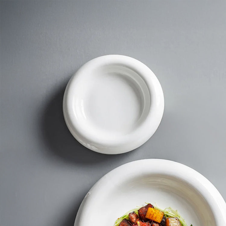 chunky insulated ceramic plate set in white